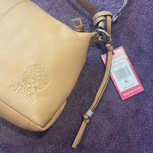 NWT Vince Camuto Corin Crossbody in Toffee Cream - Picture 3 of 9